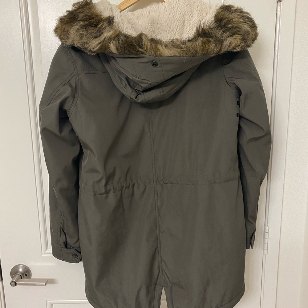 Army green winter coach; Size Large